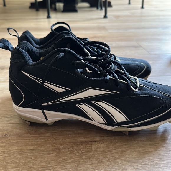 MLB Reebok cleats - Picture 4 of 8